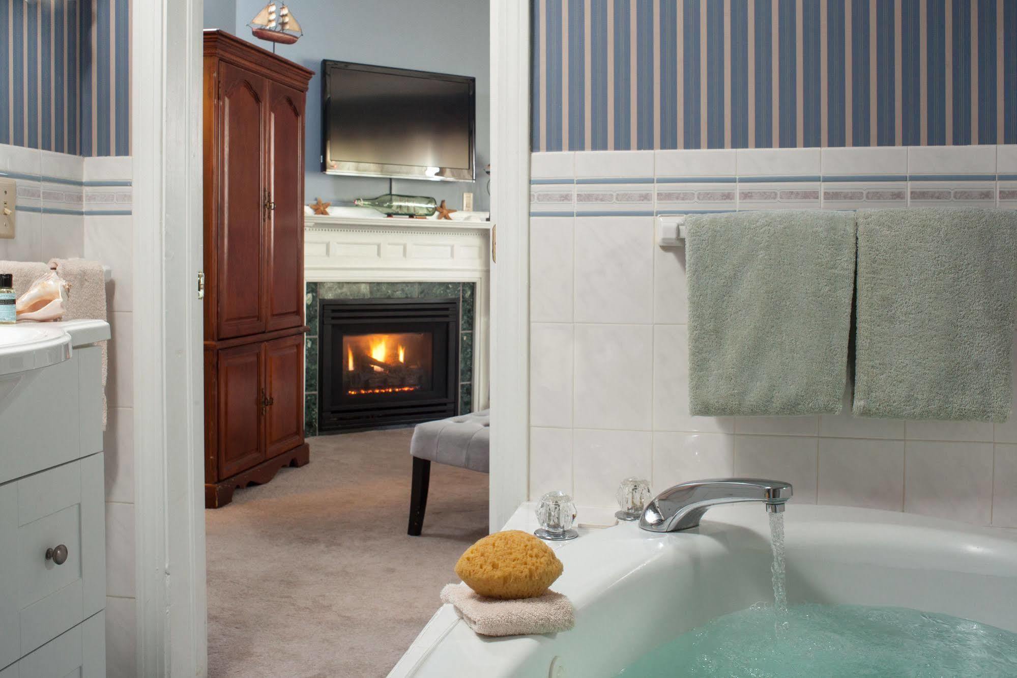 Beech Tree Inn And Cottage Newport Bagian luar foto